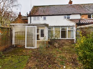 Rear elevation- click for photo gallery